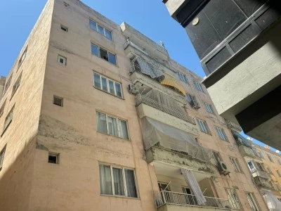 4’üncü kattan düşen temizlikçi kadın öldü