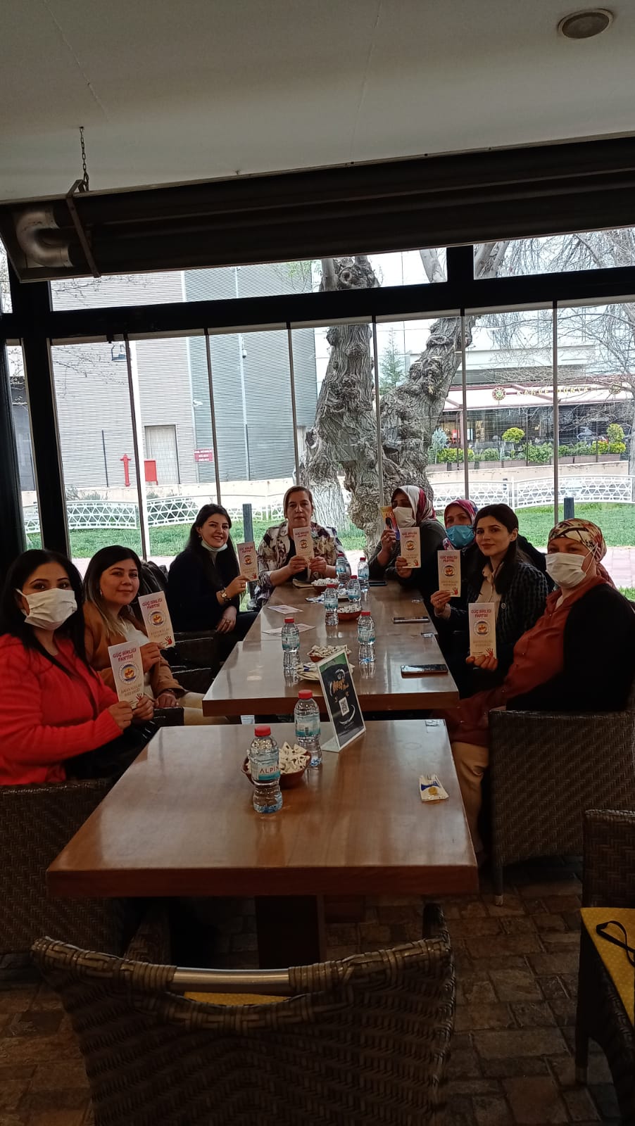 KADINLAR, GÜÇ BİRLİĞİ PARTİSİNDE GÜÇLERİNİ BİRLEŞTİRDİ