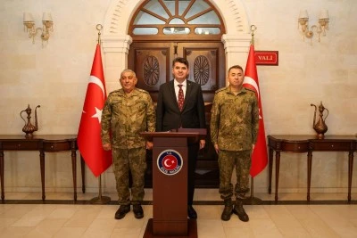 6. Kolordu Komutanı T&uuml;mgeneral Kalın Kilis&rsquo;te