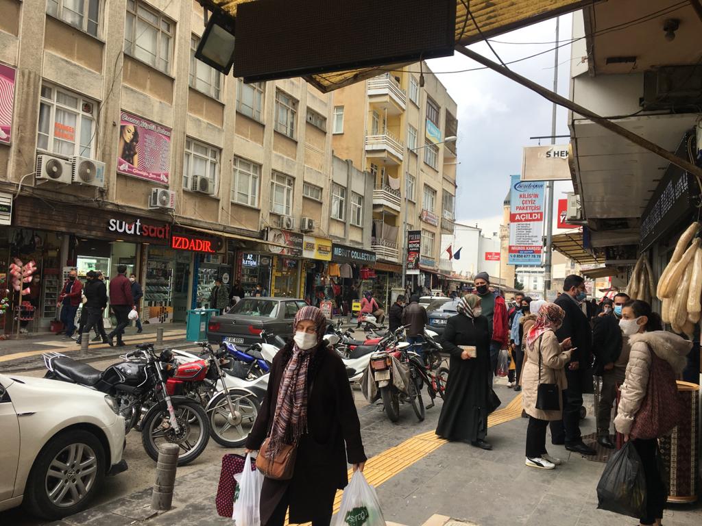 KİLİS'TE RAMAZAN ÖNCESİ ÇARŞI PAZAR HAREKETLİ