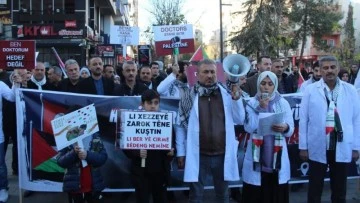 7 haftadır Filistin'e destek için 'sessiz yürüyüş' yapıyorlar