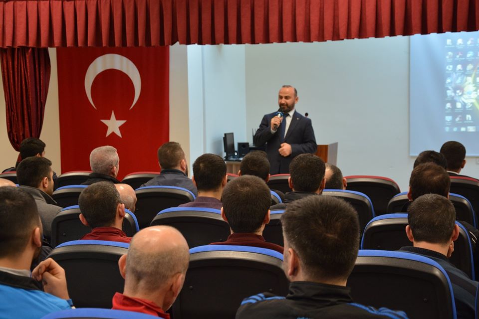 KİLİS L TİPİ KAPALI CEZAEVİNDE BAĞIMLILIKLA MÜCADELE KONFERANSI VERİLDİ