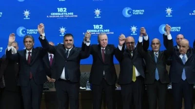 9 belediye başkanı AK Parti'ye katıldı