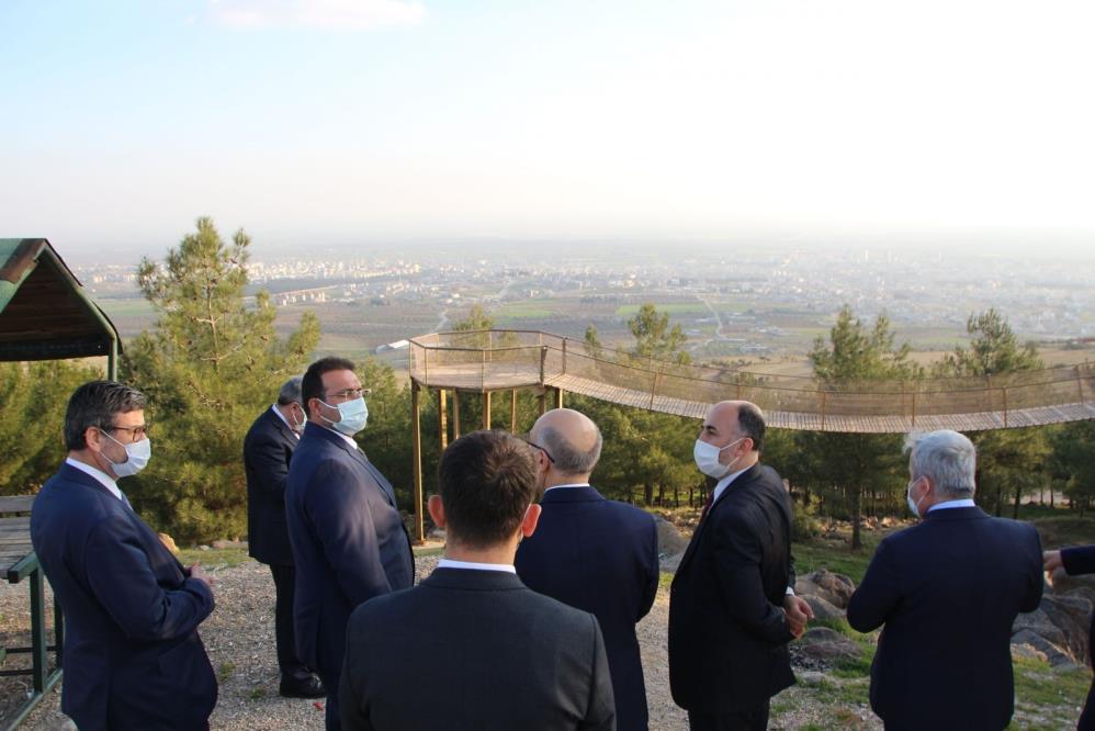 REKTÖRLER TARİHİ MEKANLARI GEZDİ