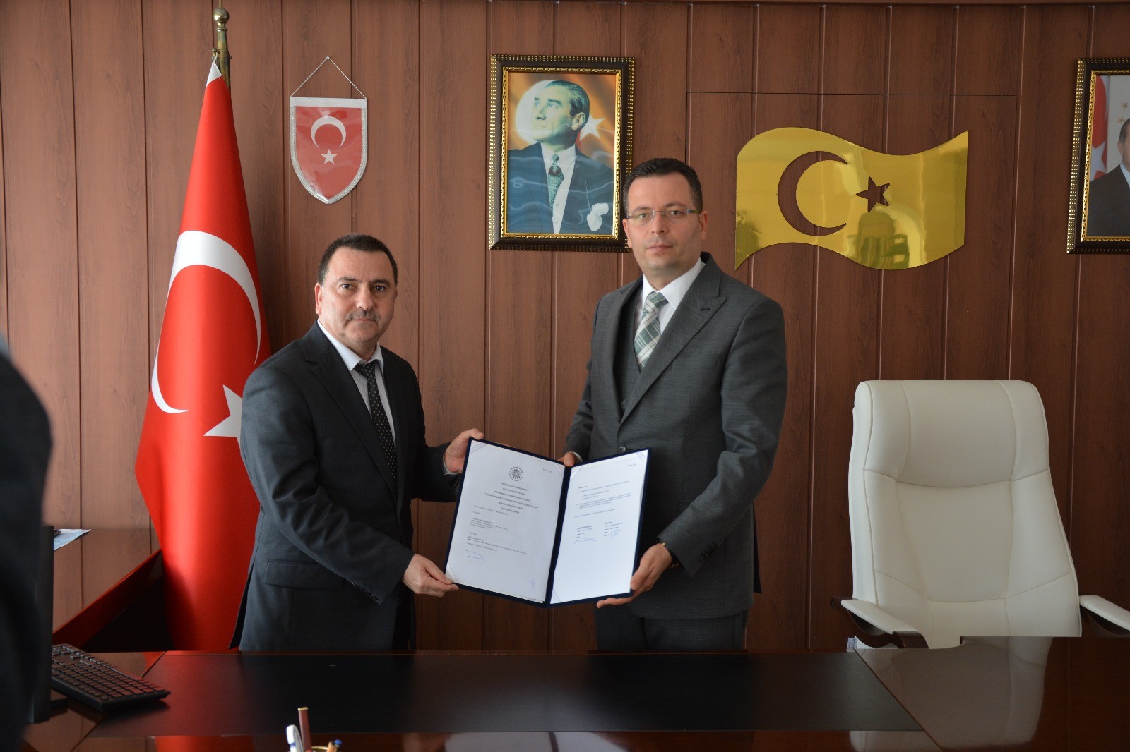 ÖZEL İDARE’DE TEKNİK PERSONELE MESLEKİ YETERİLİLİK BELGESİ PROJESİ İMZALANDI