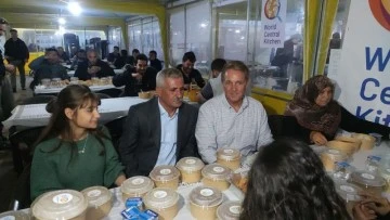 ABD Büyükelçisi Flake, İslahiye'de depremzedelerle iftar yaptı