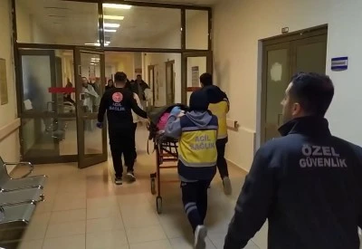 Adıyaman'da iki otomobilin çarpıştığı kazada 11 kişi yaralandı