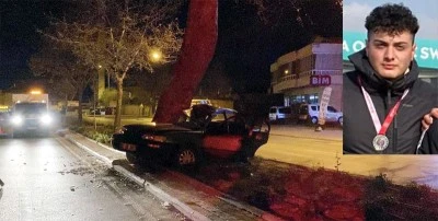 Ağaca çarpan otomobilin sürücüsü hayatını kaybetti