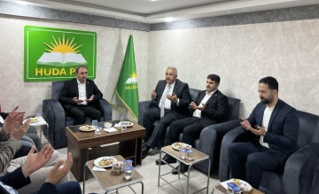 AK Parti’den HÜDAPAR’a taziye ziyareti