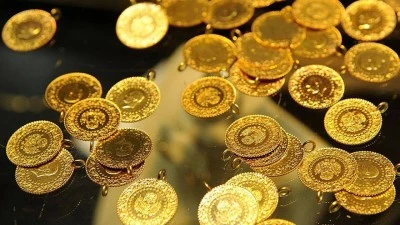 Altını Olanlar Dikkat: Ünlü Ekonomist Çok Sert Uyardı!