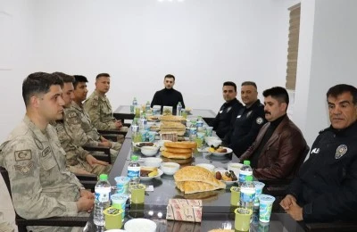 Asker ve Polis, İftar Yemeğinde Buluştu