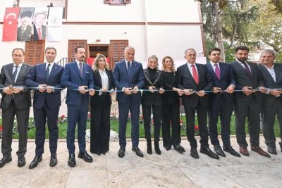   Atatürk’ün Selanik’te doğduğu ev resmi törenle açıldı 