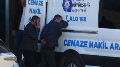 Babanın 22 yaşındaki kızına vedası yürekleri burktu