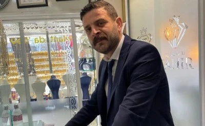 Bahçede silahla vurulmuş halde bulunan kuyumcu kurtarılamadı
