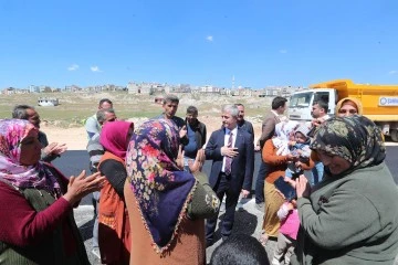 BAŞKAN TAHMAZOĞLU ASFALT ÇALIŞMALARINI İNCELEDİ