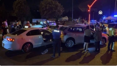 Bayram'da zincirleme trafik kazası