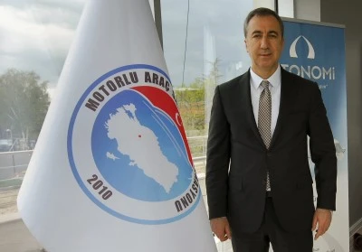 Bayram yollarında hem dikkat hem de disiplin şart!
