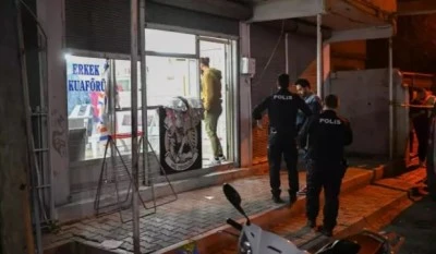 Berber dükkanında savaş çıktı: 7 kişi yaralandı