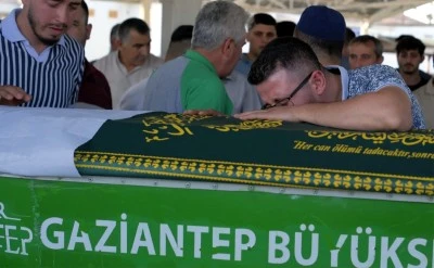 Binlerce balonun bırakıldığı Elif Azra, hayatını kaybetti