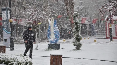 Birçok ilde kar etkili oluyor 