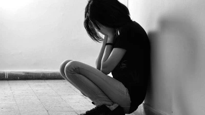 Bunlar ergenlikte depresyon belirtileri olabilir!