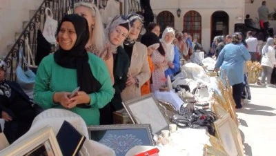 Çatom'da El Emeği Göz Nuru Sergisi 