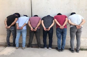 Cerablus’ta Türk bayrağını indirmeye çalışan 6 provokatör gözaltına alındı