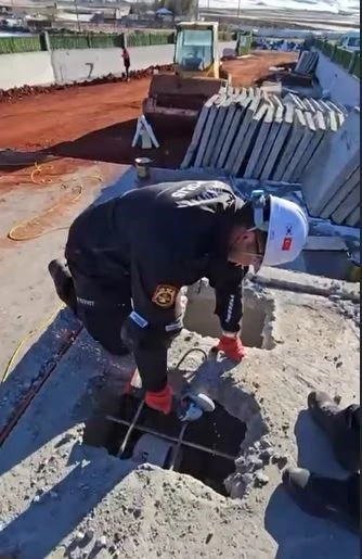 Çevik kuvvet polislerine enkazda arama-kurtarma eğitimi