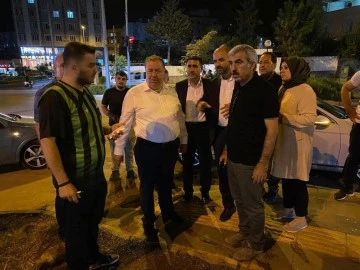 Çevre düzenlemesi için esnafla görüş alışverişinde bulundular