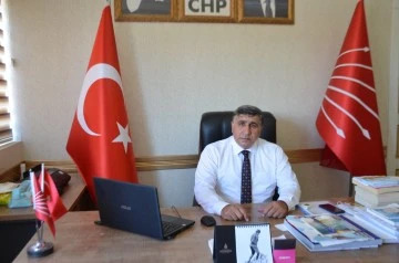 CHP İL BAŞKANI PERKER;  “KİLİS-MUSABEYLİ KARAYOLUNDA İĞNE İLE KUYU MU KAZILIYOR?&quot;