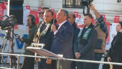 CHP Lideri Özgür Özel’den Kilis Mitinginde Sert Mesajlar