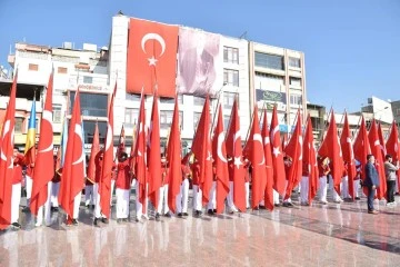 COŞKULU, GÖRKEMLİ VE İHTİŞAMLI BİR ŞEKİLDE CUMHURİYET BAYRAMINI KUTLADIK