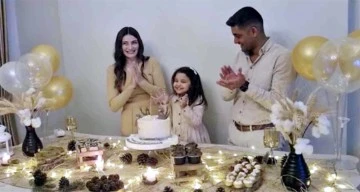 Depremden bu yana haber alınamayan anne, baba ve minik Asel’den geriye yürek yakan doğum günü görüntüleri kaldı