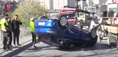 E-5 yan yolda arızalı araca çarpan otomobil takla attı: 1 yaralı