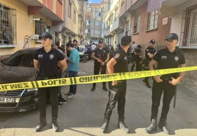 Eşini öldürdükten sonra intihar etti
