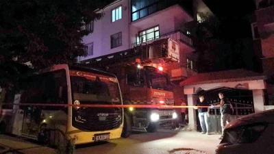 Eşini tabancayla öldürdükten sonra intihar etti