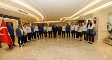 Fatma Şahin'e Merinos forması
