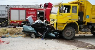 Feci kaza: 3 ölü, 1 yaralı