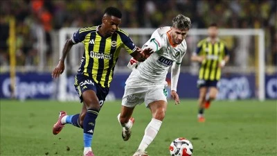 Fenerbahçe'ye evinde son dakika şoku!