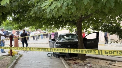 Fren yerine gaza basınca... 1 ölü, 1 yaralı