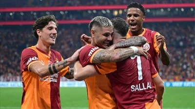 Galatasaray, ilk maçına çıkıyor
