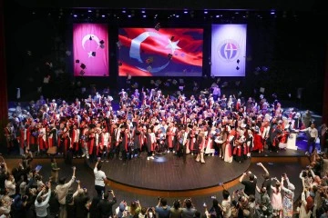 GAÜN İLAHİYAT FAKÜLTESİ MEZUNİYET TÖRENİ GERÇEKLEŞTİ