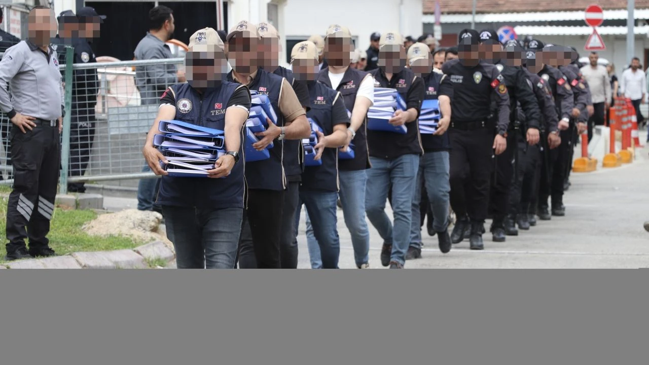 Gaziantep merkezli 47 ildeki FETÖ operasyonunda 77 zanlı tutuklandı