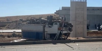 Gaziantep’te kamyonet ile otomobil çarpıştı!