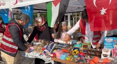 Gazze için &quot;Hayır Çarşısı&quot; kuruldu