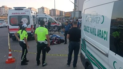 Genç motosiklet sürücüsü kazada öldü
