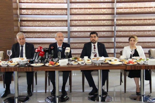 GGC BAŞKANI İBRAHİM AY'DAN KILIÇDAROĞLU'NA YEREL BASIN DOSYASI