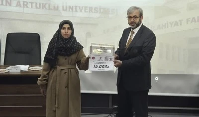 Kilis&rsquo;te Kur&rsquo;&acirc;n-ı Ker&icirc;m&rsquo;i G&uuml;zel Okuma Yarışması&rsquo;nda T&uuml;rkiye Finalinde