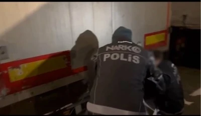 Sınır Kapısında Tarihi Operasyon: TIR&rsquo;dan Kokain &Ccedil;ıktı