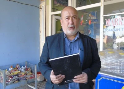  Hayırseverler, bakkalın &quot;veresiye defteri&quot;ni satın aldı